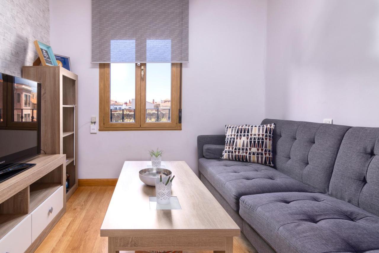 Apartamento La Muralla - Leonapartamentos Εξωτερικό φωτογραφία