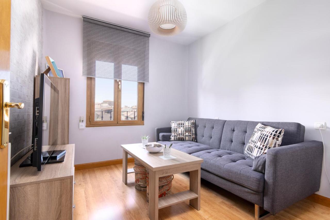 Apartamento La Muralla - Leonapartamentos Εξωτερικό φωτογραφία